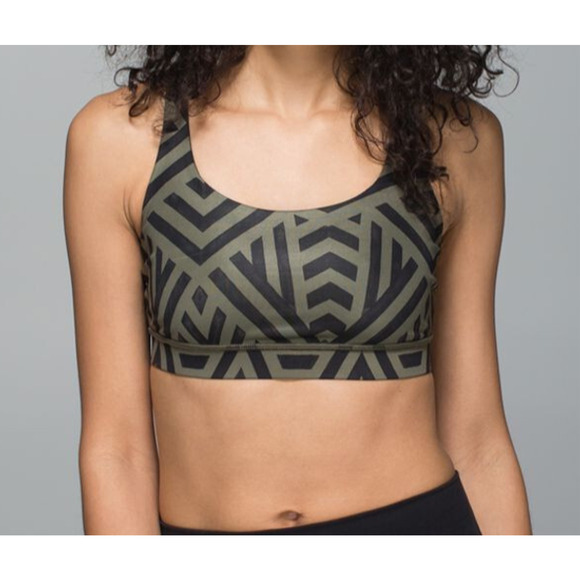 A6 Lululemon Energy Bra Chevron Shuffle Fatigue Green Black Size 4 $48 - Picture 1 of 6